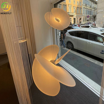 La scala creativa del duplex dell'appartamento della villa del SOTTOTETTO di Art Chandelier Lamp For di personalità di seta seleziona vuoto