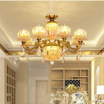 Salone dell'interno che appende stile moderno di lusso di Crystal Pendant Light Glass Gold