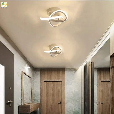 Lampada principale di alluminio semplice moderna del soffitto costruita in curvo in a forma di