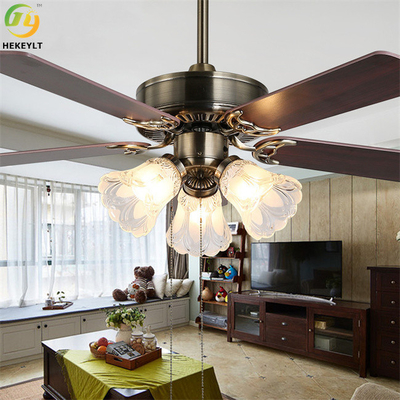 Luce industriale del ventilatore da soffitto di stile E27 LED con 5 pale di legno