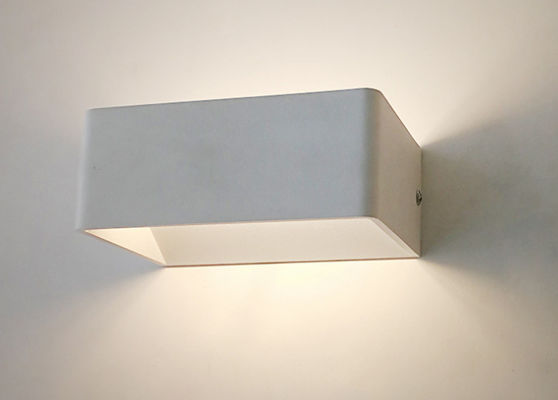 Luce moderna bianca di alluminio impermeabile della parete 9w di colore 20*10*8cm