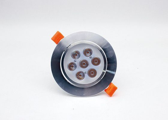 I diametri centro espositivo 2,6 di 68mm/105mm/135mm martellano la luce commerciale del LED