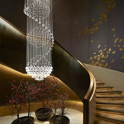 Corridoio interno di Crystal Pendant Light Fashionable For della scala della villa